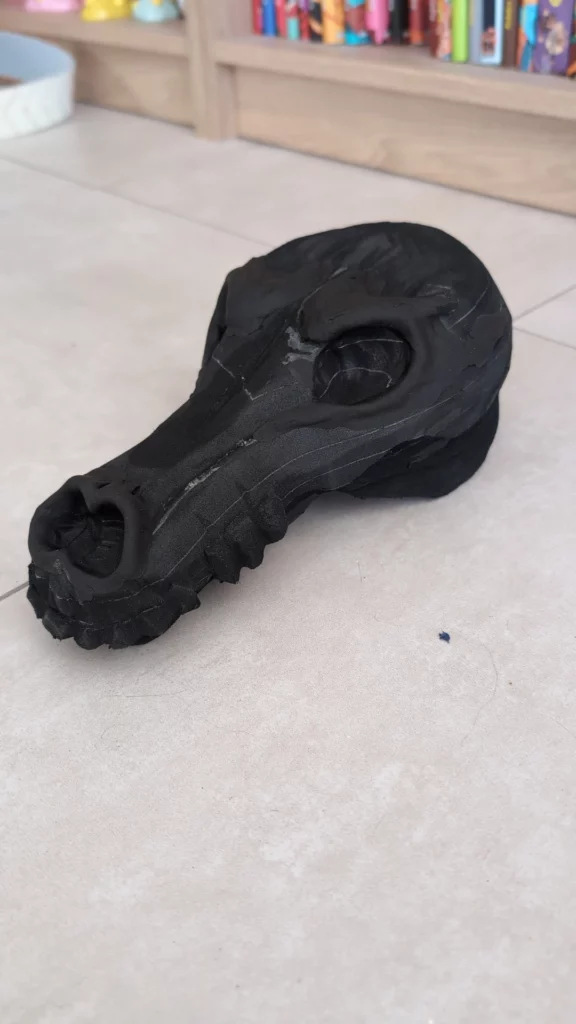 mousse EVA cosplay découpée et poncée à la main Cosplay craft